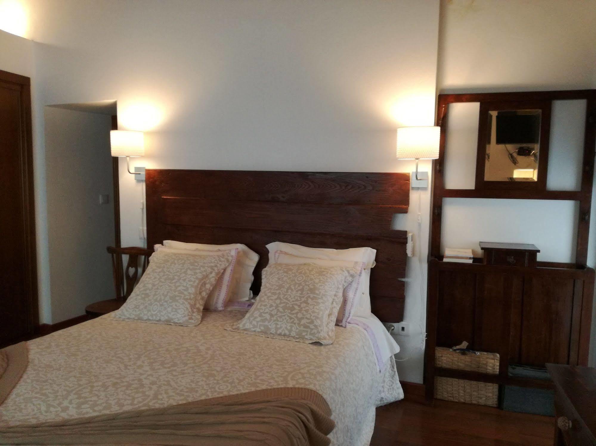 O Ze Ja Dormiu Aqui Villa Celeiros Buitenkant foto