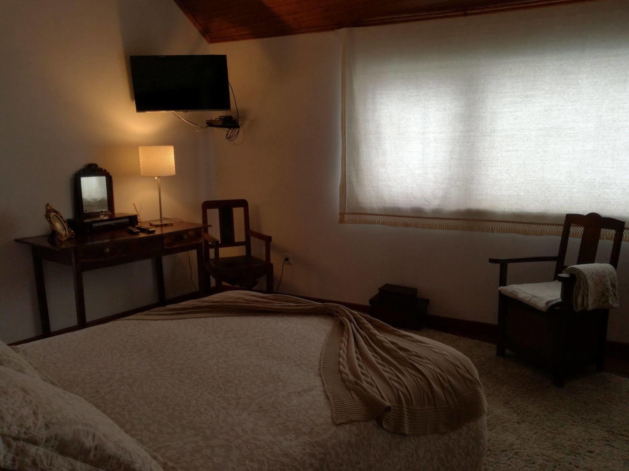 O Ze Ja Dormiu Aqui Villa Celeiros Buitenkant foto